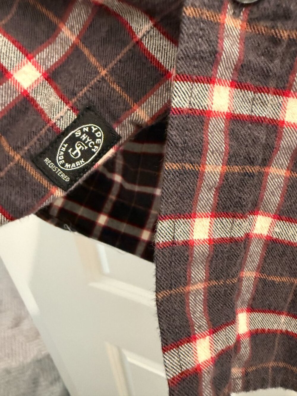 Todd Snyder One Pocket Flannel Shirt Red Black Plaid Buttoned Collar Small - Picture 11 of 15